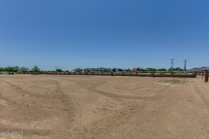 18612 East Riggs Road Queen Creek, AZ 85142 - Photo 4 of 5 riggs from gate to north