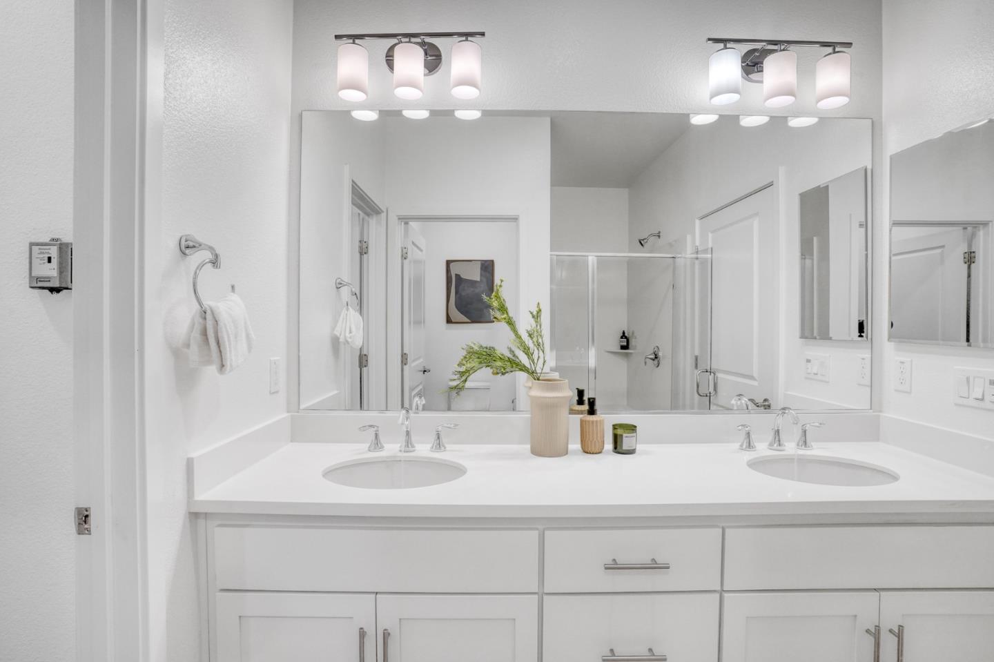 229 Orbit Way Mountain View, CA 94043 - Photo 15 of 34