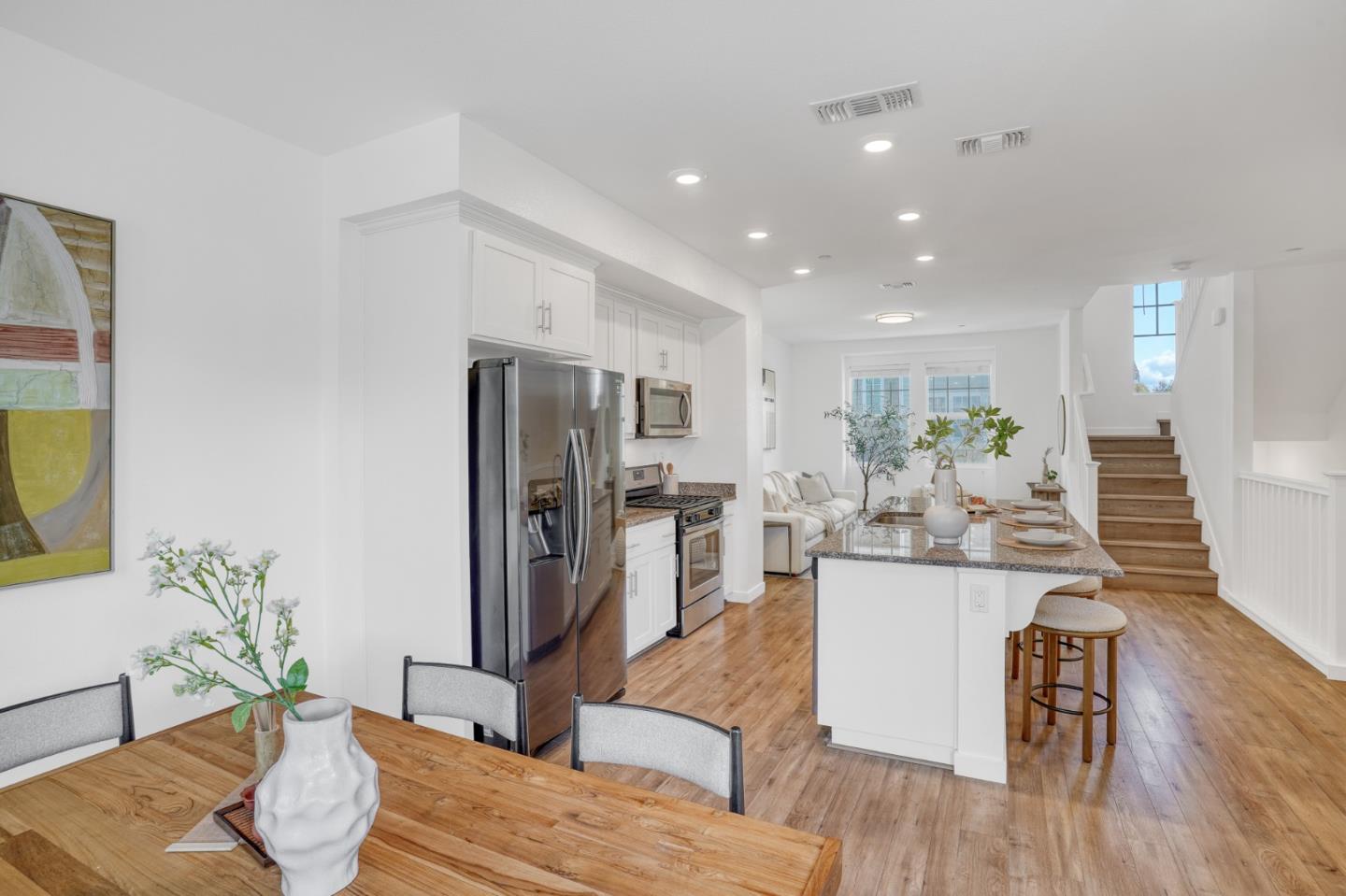 229 Orbit Way Mountain View, CA 94043 - Photo 7 of 34
