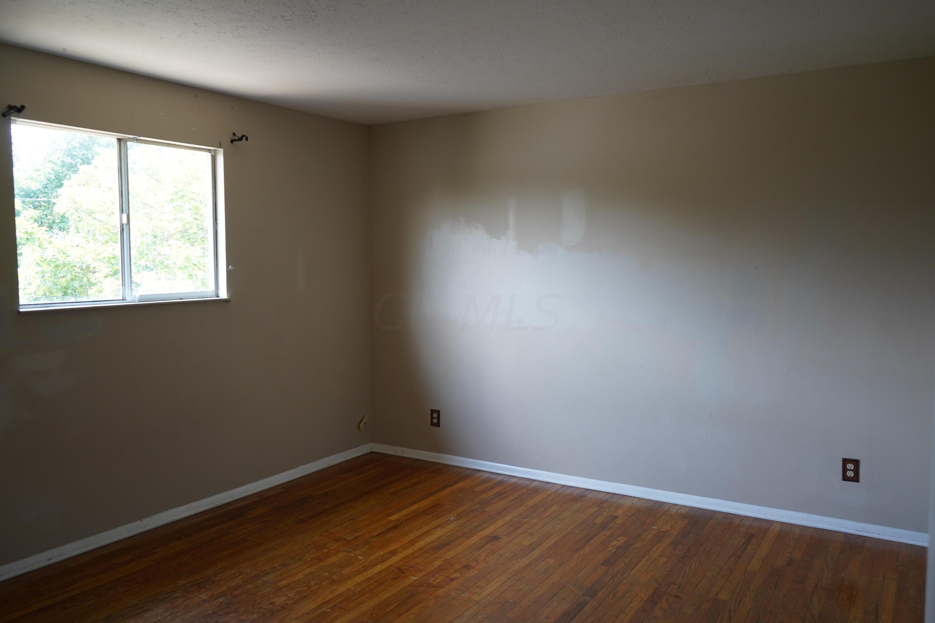 4283 New Road Youngstown, OH 44515 - Photo 12 of 20 DSC00856