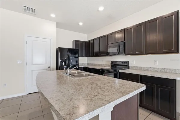 $1,950 | 424 Newmont Circle, Ruskin, FL 33570