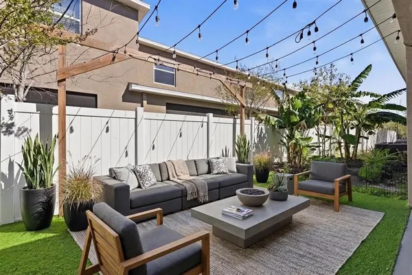 $1,950 | 424 Newmont Circle, Ruskin, FL 33570