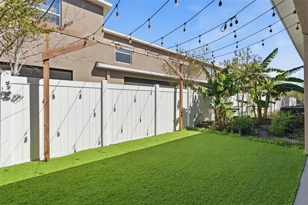 $1,950 | 424 Newmont Circle, Ruskin, FL 33570