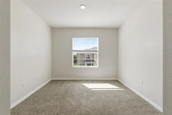 $1,950 | 424 Newmont Circle, Ruskin, FL 33570