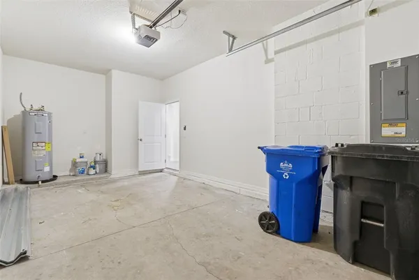 $1,950 | 424 Newmont Circle, Ruskin, FL 33570