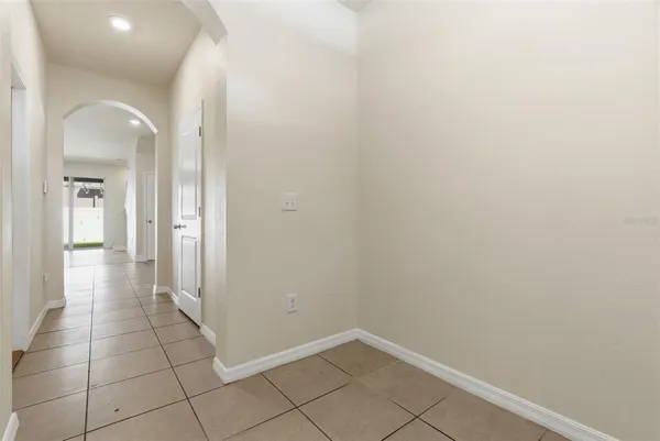 $1,950 | 424 Newmont Circle, Ruskin, FL 33570