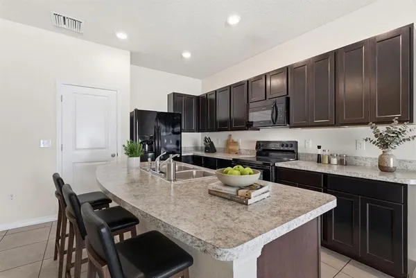 $1,950 | 424 Newmont Circle, Ruskin, FL 33570