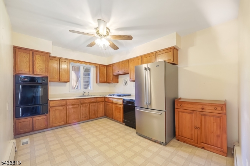 68 Colgate Avenue, Unit 2 Paramus, NJ 07652 - Photo 11 of 11