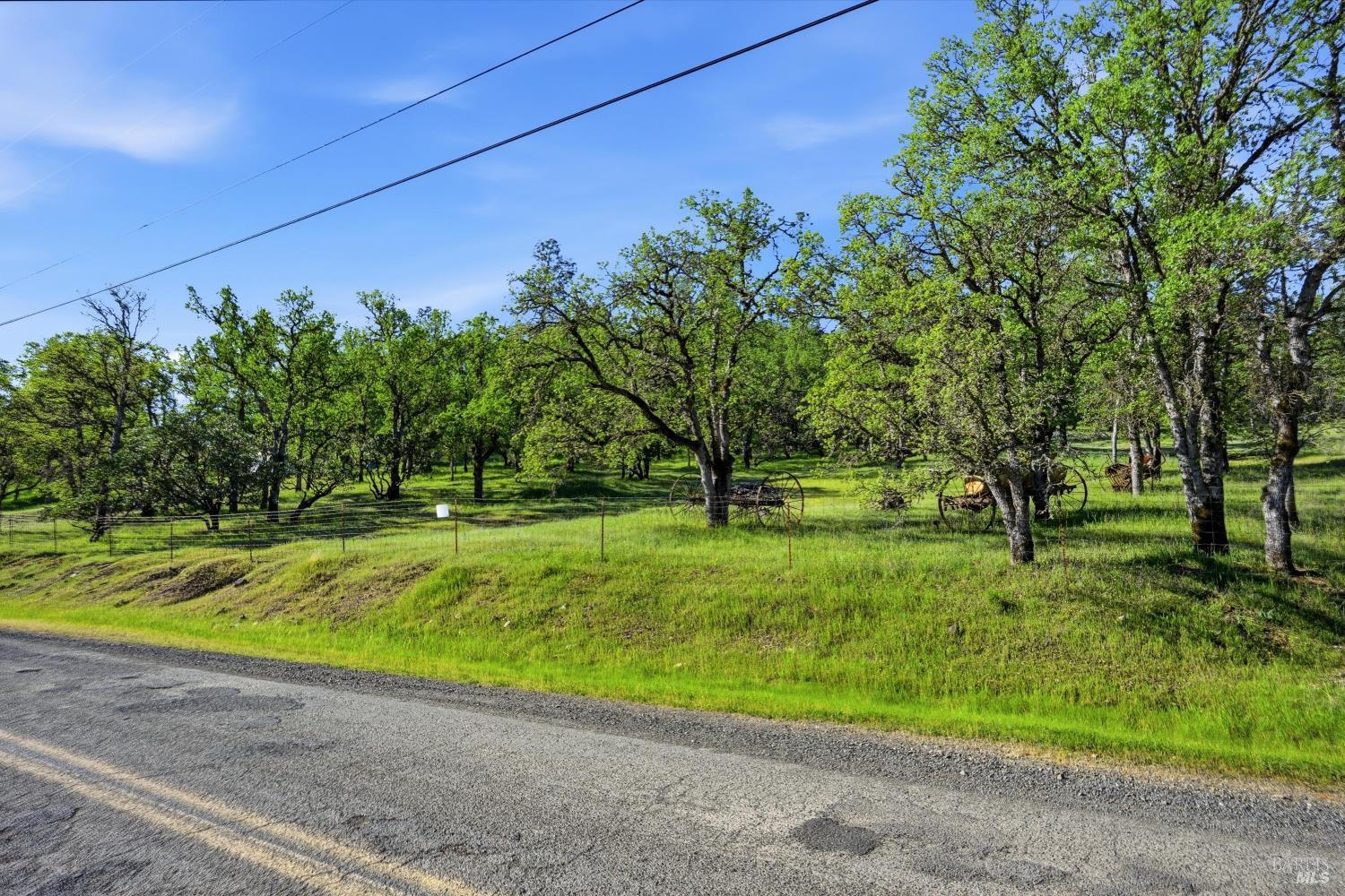 19425 Stinson Road Hidden Valley Lake, CA 95467 - Photo 3 of 20