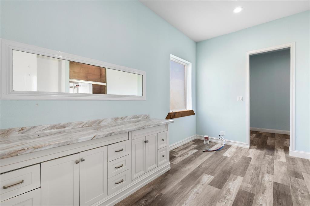 241 Gentry Road Ennis, TX 75119 - Photo 16 of 38