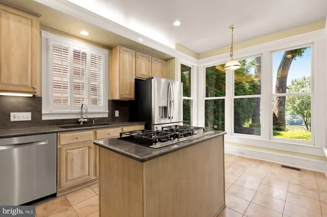 $2,550,000 | 4621 Laverock Place Northwest, Washington, DC 20007