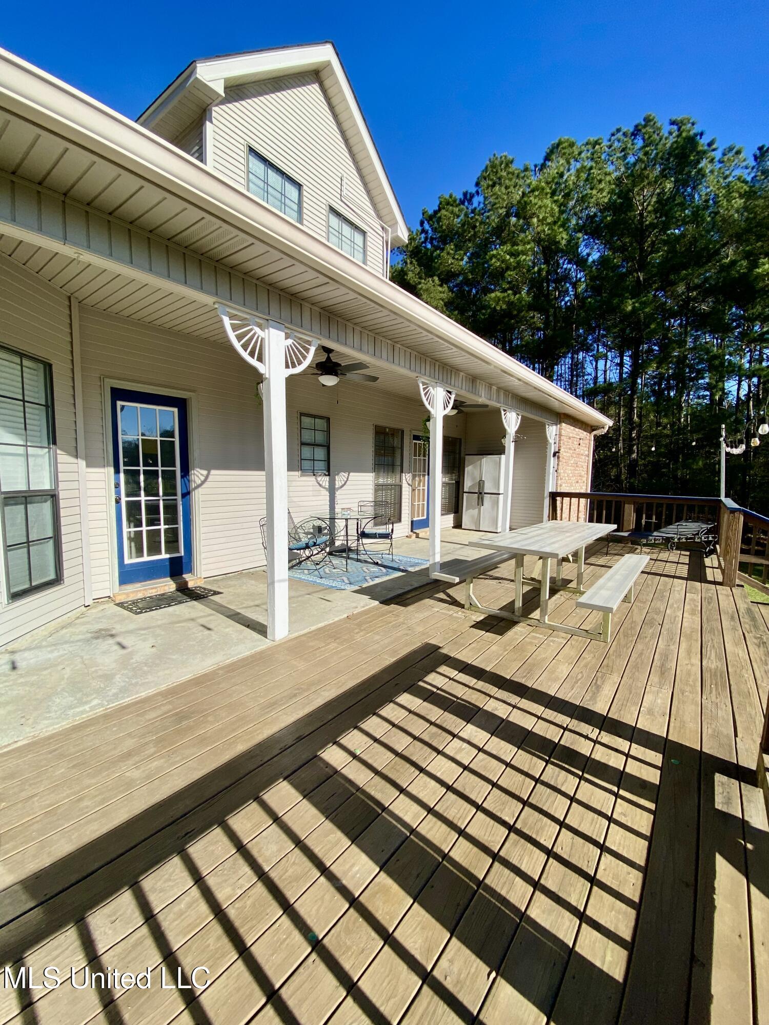 31 Cove Lake Road Carriere, MS 39426 - Photo 36 of 51 35, Back Deck, IMG_2619