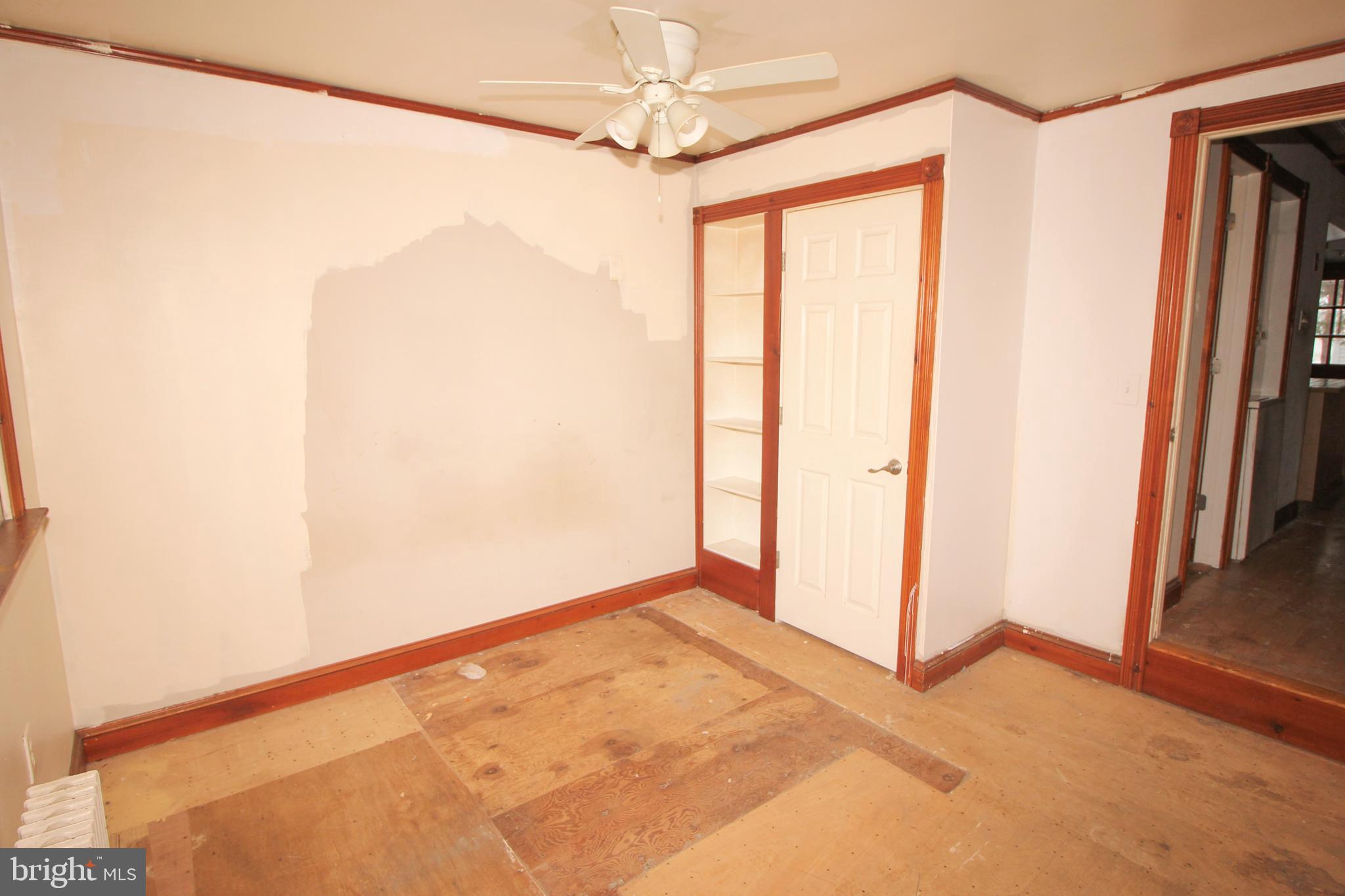 514 Hartford Road Mount Laurel, NJ 08054 - Photo 18 of 22 a view of a small space with wooden floor and a window