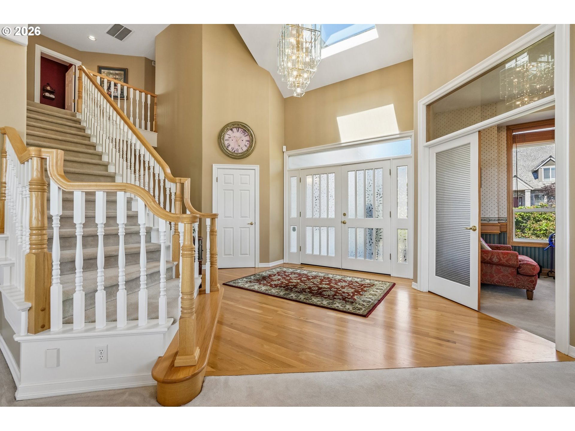 11904 Southwest Viewcrest Court Tigard, OR 97224 - Photo 5 of 47