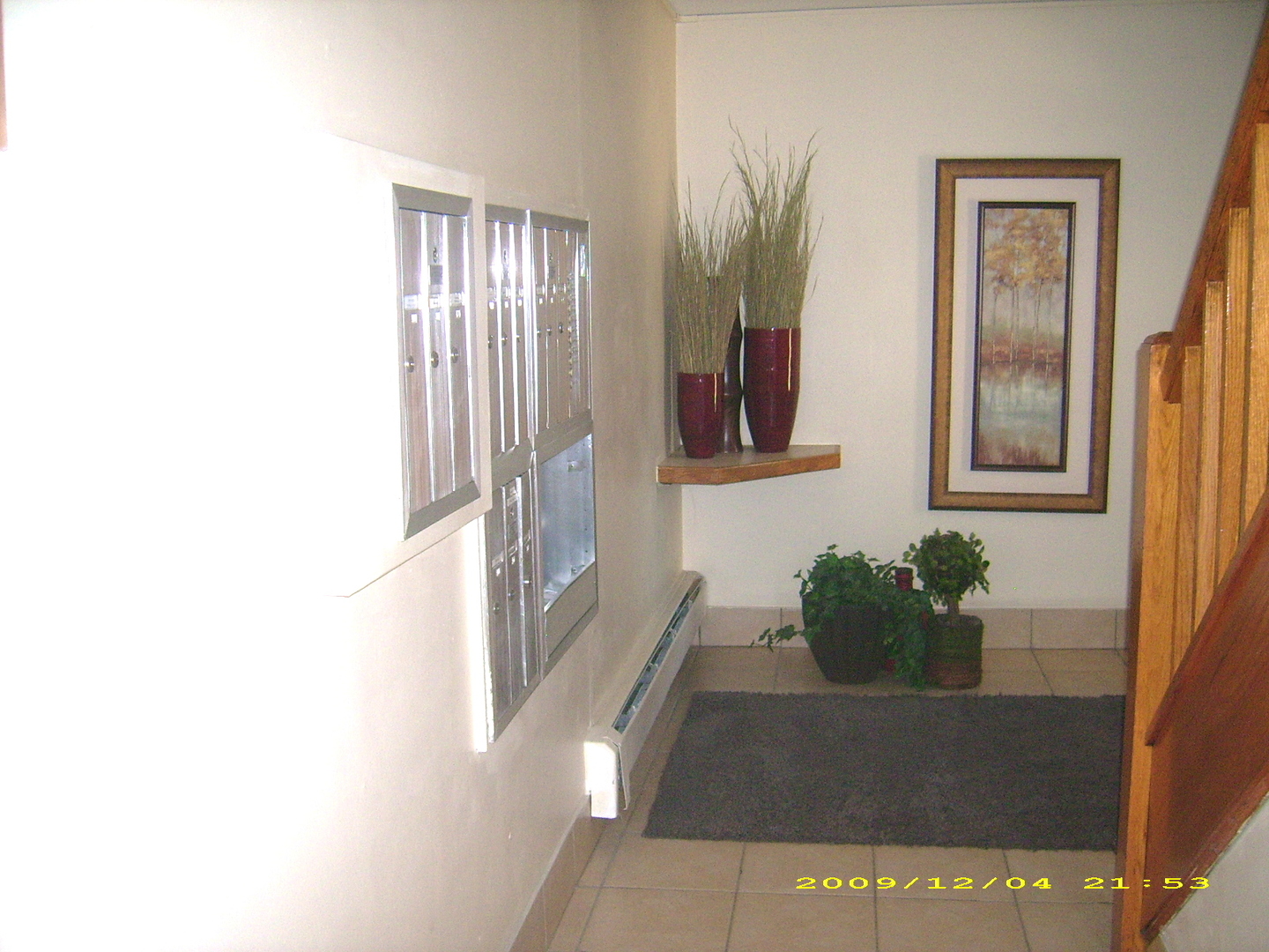 7019 West Irving Park Road, Unit 2 Chicago, IL 60634 - Photo 3 of 14 a hall way with furniture