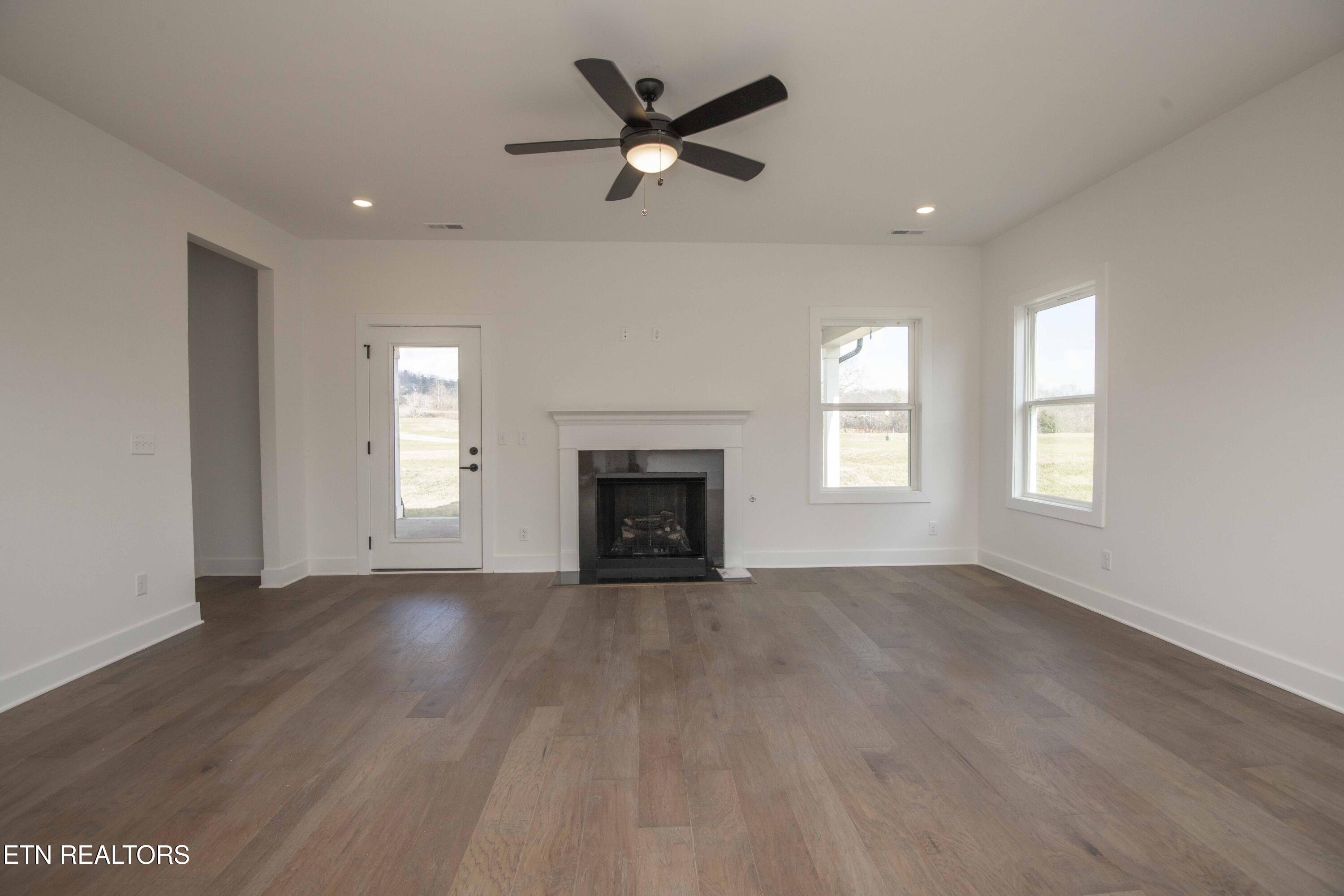 426 Ivey Farms Road Farragut, TN 37934 - Photo 6 of 31 iv132web_24