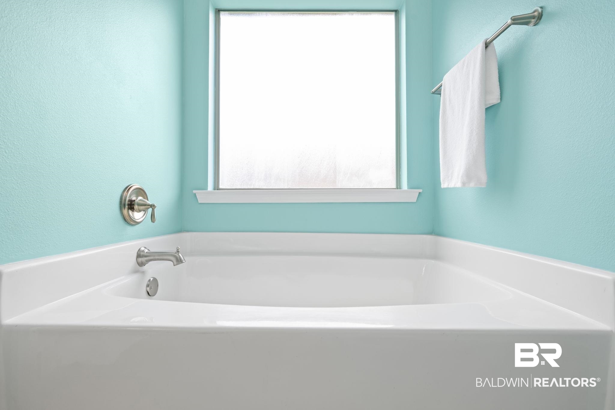 2554 Masters Court Mobile, AL 36618 - Photo 20 of 35 Full bathroom with a garden tub and a textured wall