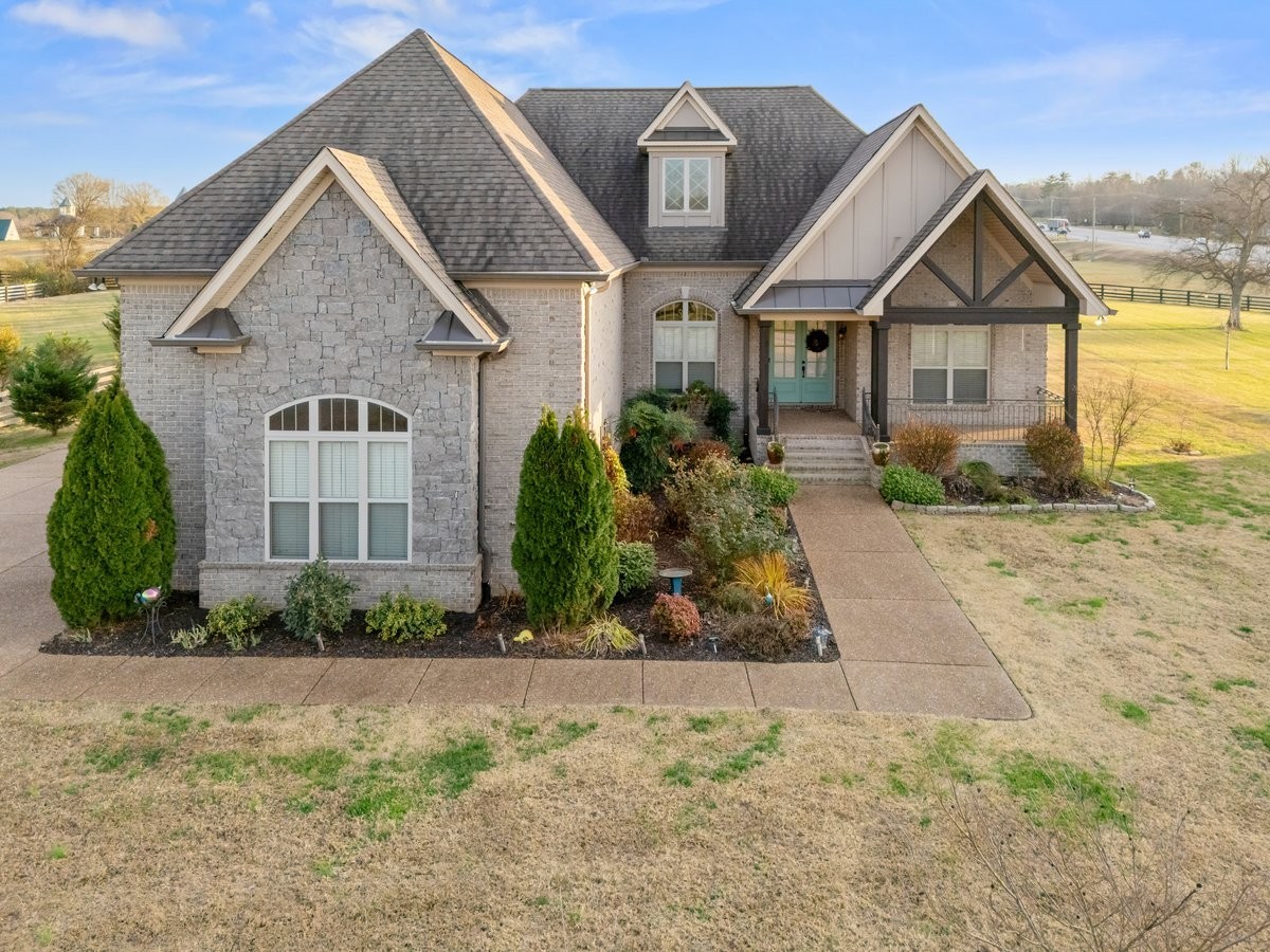 70 Cherokee Dock Road Lebanon, TN 37087 - Photo 41 of 48 a front view of a house with a yard