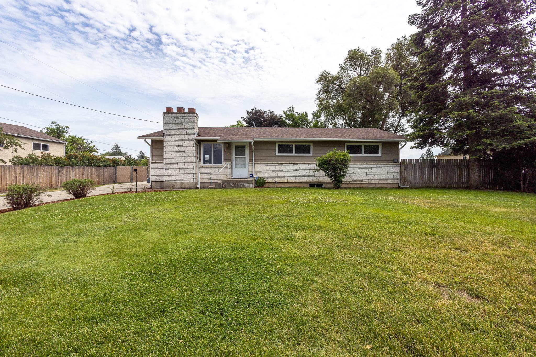 7424 North Regal Street Spokane, WA 99217 - Photo 1 of 31