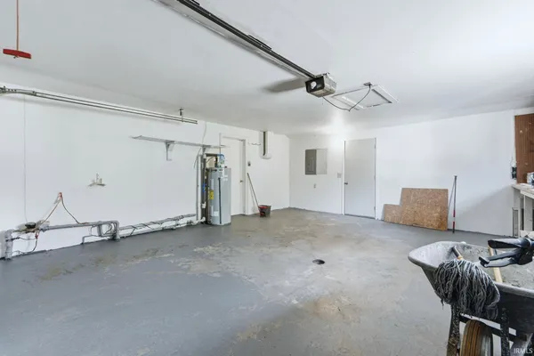 $199,900 | 2624 Garden Park Drive, Fort Wayne, IN 46825