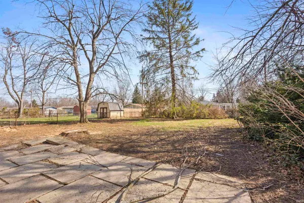 $199,900 | 2624 Garden Park Drive, Fort Wayne, IN 46825