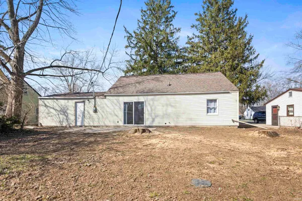 $199,900 | 2624 Garden Park Drive, Fort Wayne, IN 46825