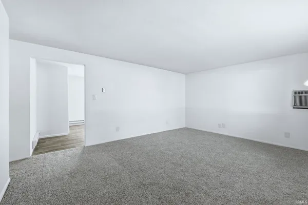 $199,900 | 2624 Garden Park Drive, Fort Wayne, IN 46825