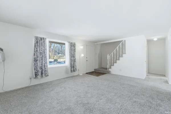 $199,900 | 2624 Garden Park Drive, Fort Wayne, IN 46825