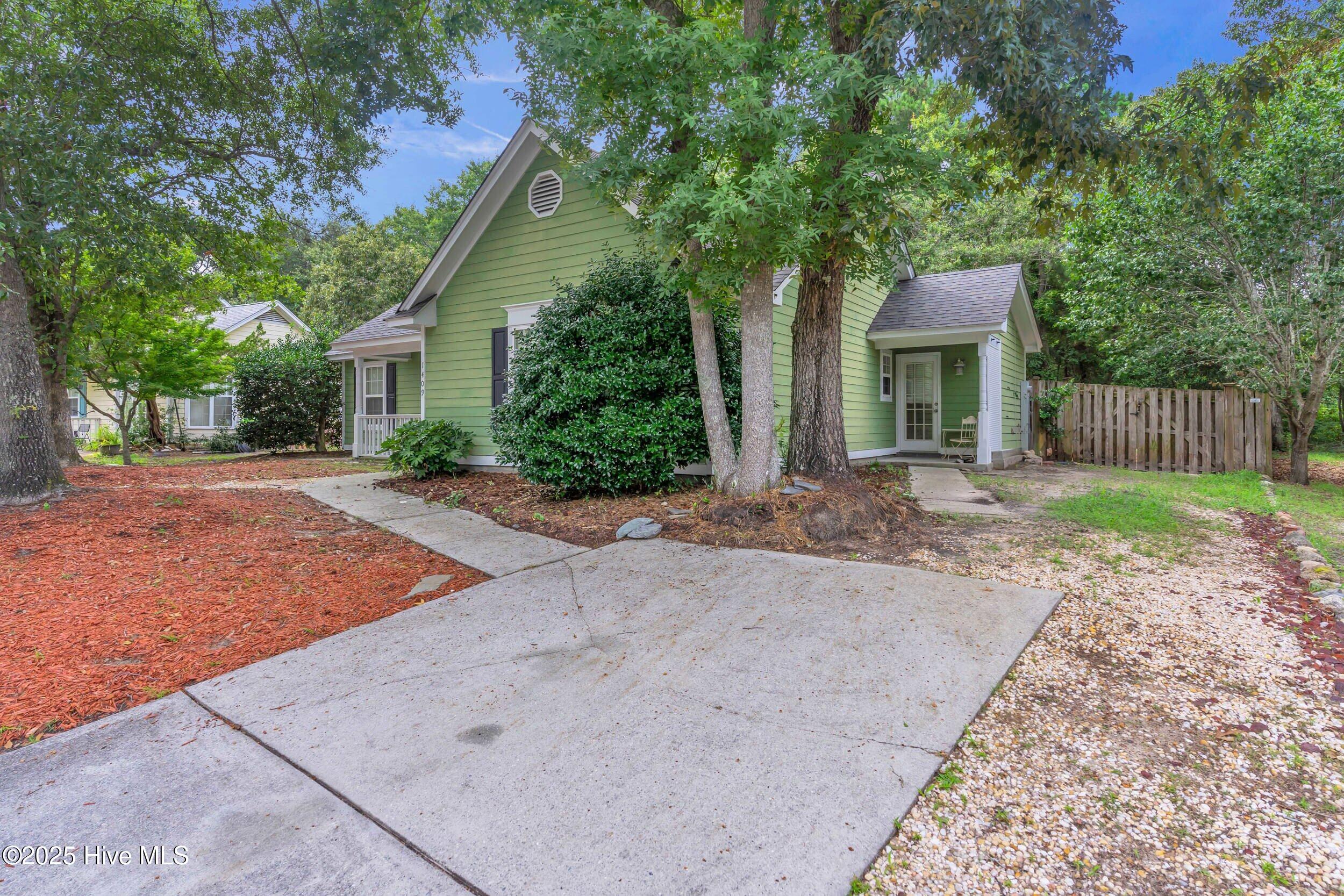 1409 Faulkenberry Road Wilmington, NC 28409 - Photo 3 of 24 3_1409 faulkenberry rd-00003