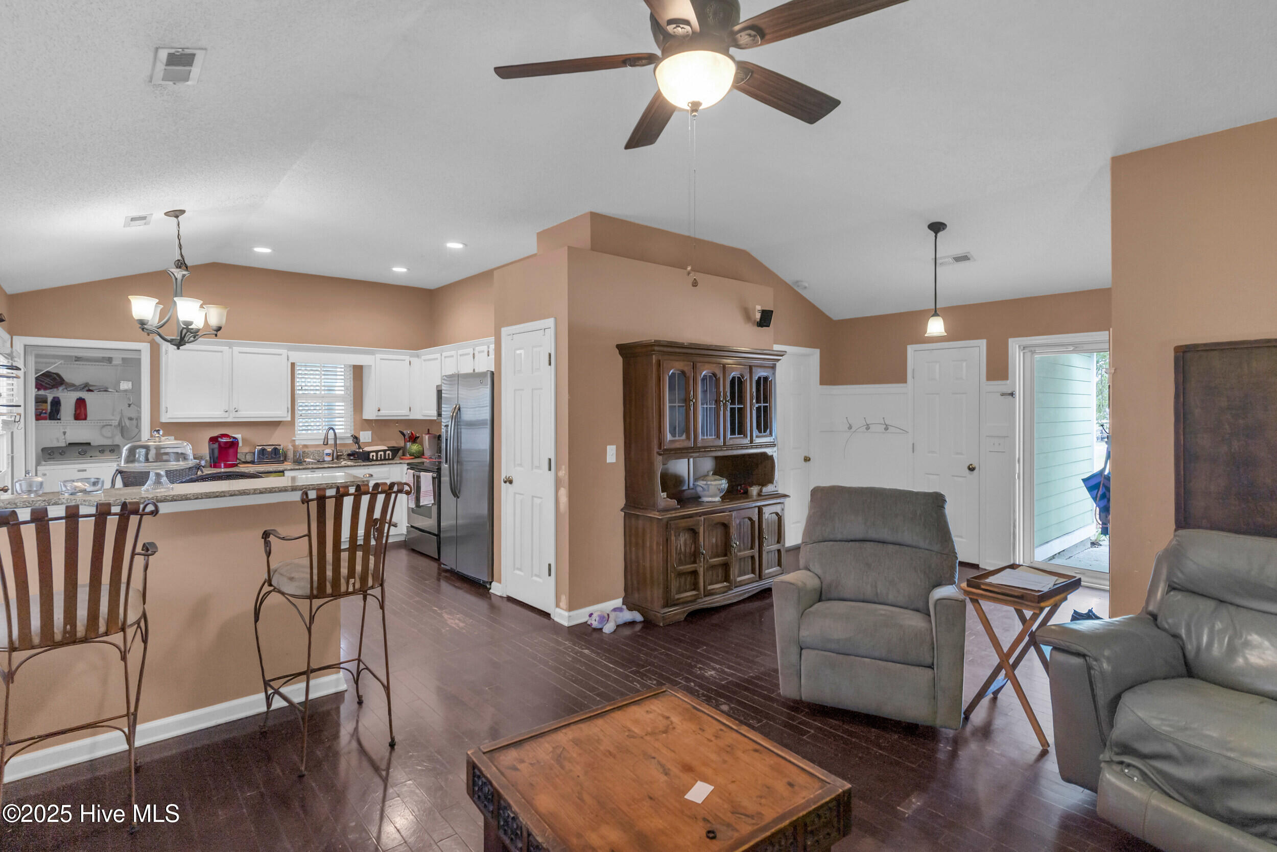 1409 Faulkenberry Road Wilmington, NC 28409 - Photo 5 of 24 7_1409 faulkenberry rd-0007