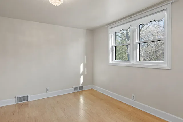 $539,500 | 1038 North 3rd Avenue, Sturgeon Bay, WI 54235