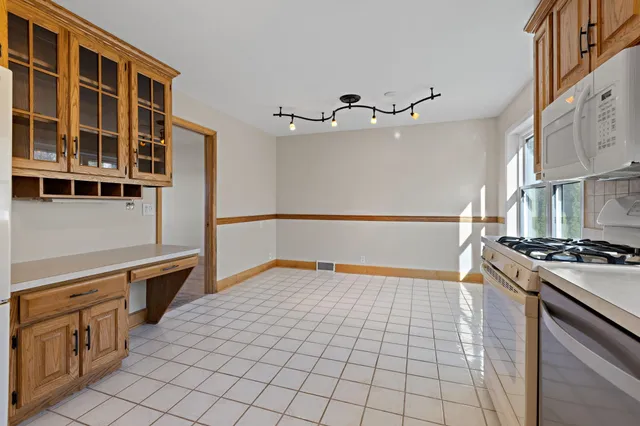 $539,500 | 1038 North 3rd Avenue, Sturgeon Bay, WI 54235