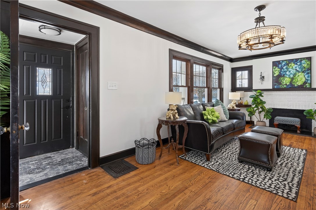 3339 Altamont Road Cleveland, OH 44118 - Photo 9 of 41 Gallery Image 9