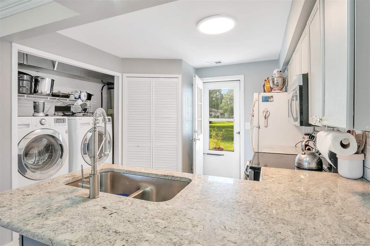 2471 Lindell Road Sterling Heights, MI 48310 - Photo 12 of 31