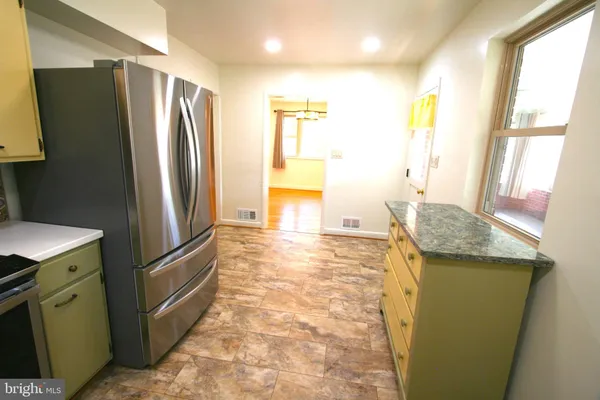 $3,900 | 10104 Towhee Avenue, Hyattsville, MD 20783