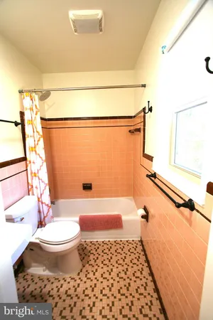 $3,900 | 10104 Towhee Avenue, Hyattsville, MD 20783