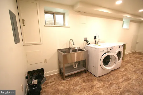 $3,900 | 10104 Towhee Avenue, Hyattsville, MD 20783