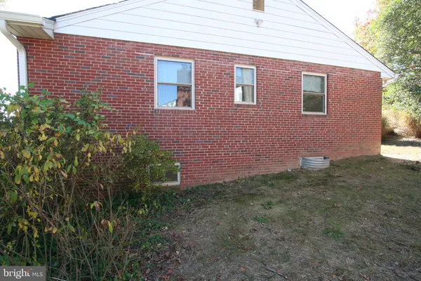 $3,900 | 10104 Towhee Avenue, Hyattsville, MD 20783