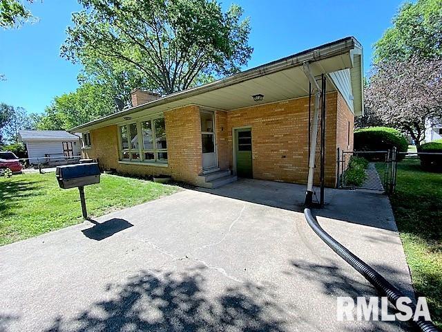 2065 Cambridge Road Springfield, IL 62704 - Photo 39 of 40 Gallery Image 39