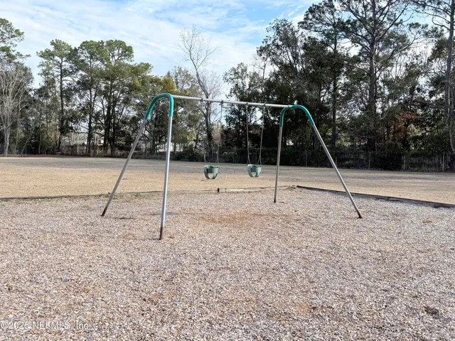 $1,800 | 8713 Star Leaf Road North, Jacksonville, FL 32210