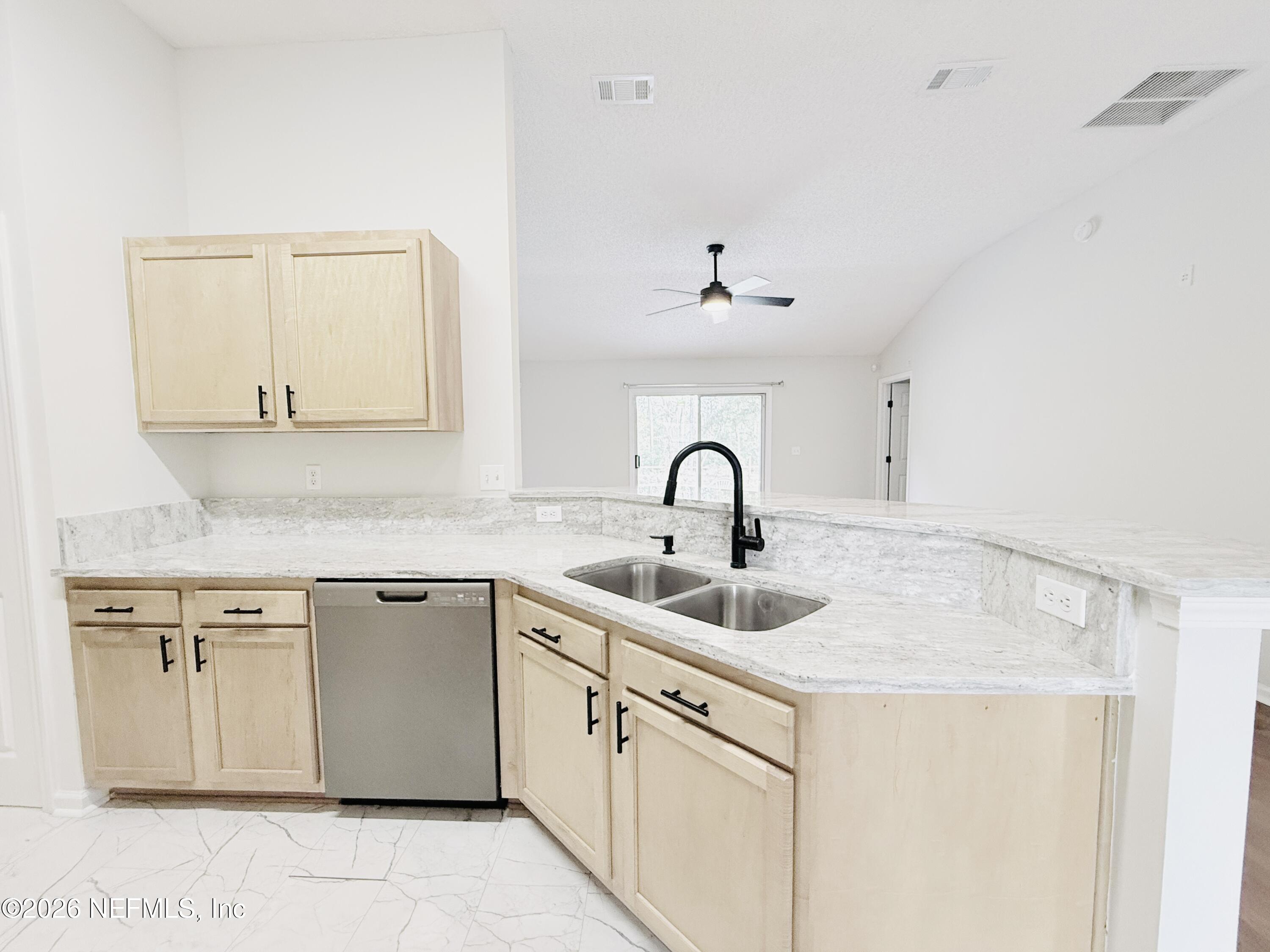 8713 Star Leaf Road North Jacksonville, FL 32210 - Photo 10 of 39 IMG_1845