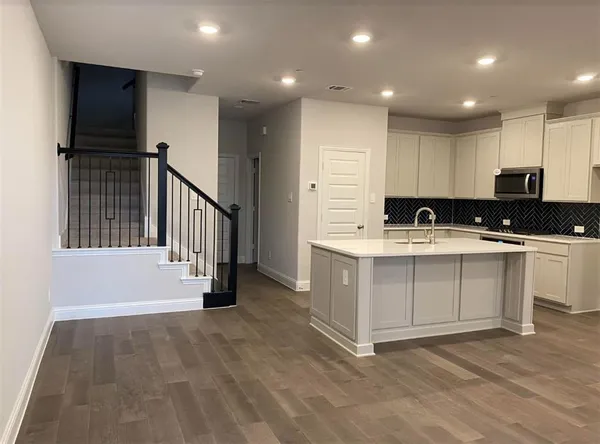 $3,200 | 7833 Sunset Boulevard, Rowlett, TX 75088