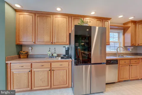 $699,990 | 33 Milbourn Manor Drive, Camden Wyoming, DE 19934