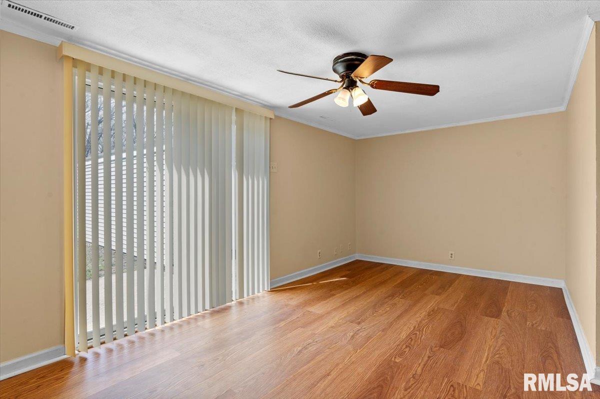 2941 Hoover Avenue Springfield, IL 62703 - Photo 13 of 32