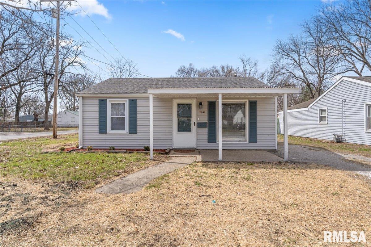 2941 Hoover Avenue Springfield, IL 62703 - Photo 2 of 32