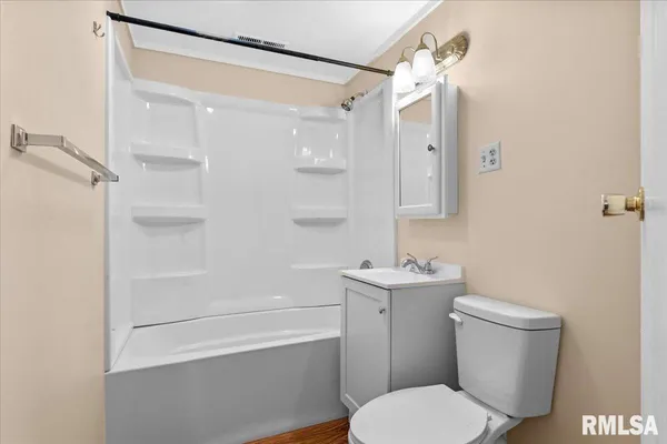 $134,500 | 2941 Hoover Avenue, Springfield, IL 62703