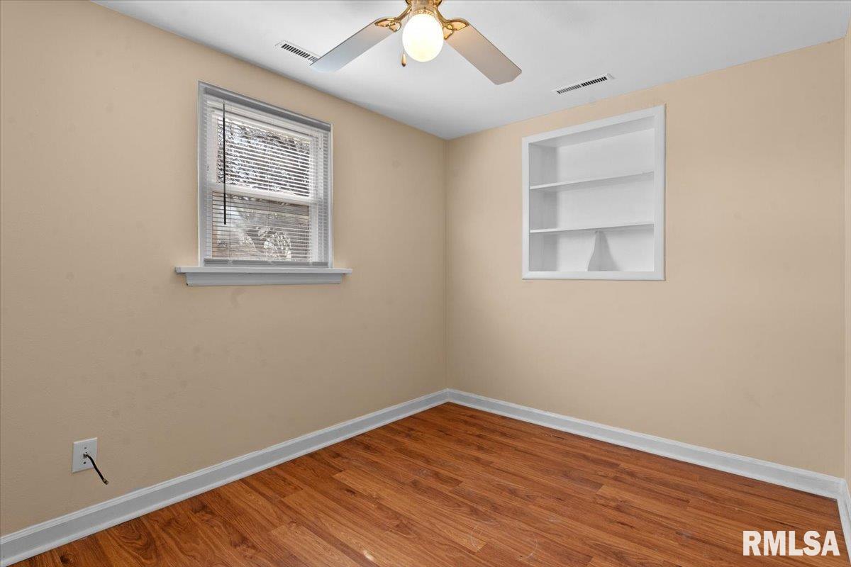 2941 Hoover Avenue Springfield, IL 62703 - Photo 26 of 32