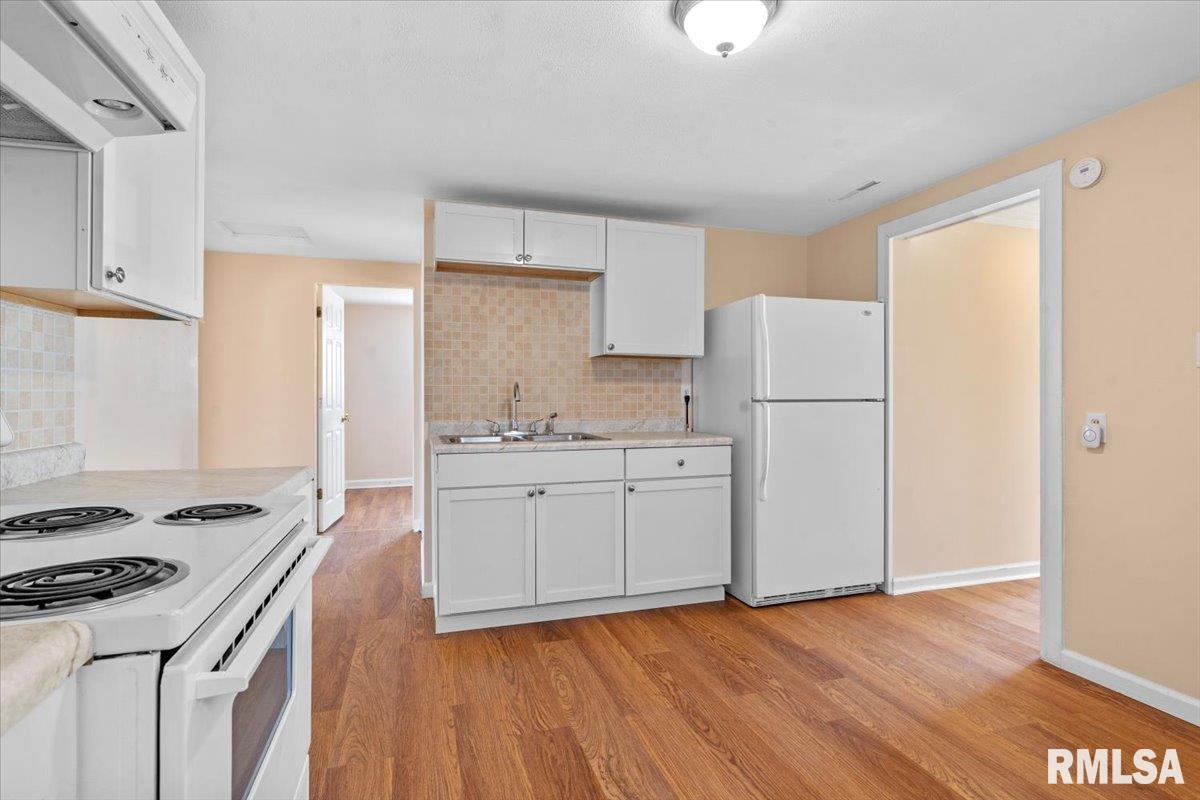 2941 Hoover Avenue Springfield, IL 62703 - Photo 10 of 32