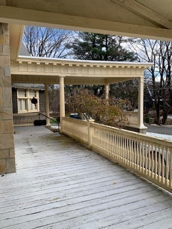 22 Hidden Road Andover, MA 01810 - Photo 11 of 41