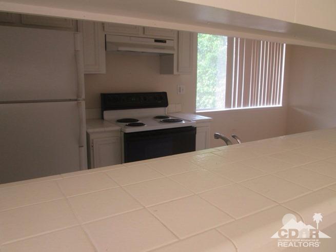 72657 Thrush Road, Unit 4 Palm Desert, CA 92260 - Photo 6 of 17 Gallery Image 6